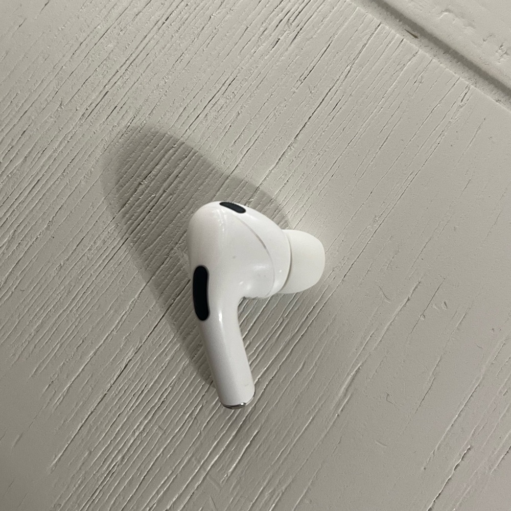 Apple AirPods Pro (2nd Gen) RIGHT Earbud Only